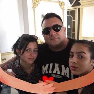 Meet your Posher, Robert